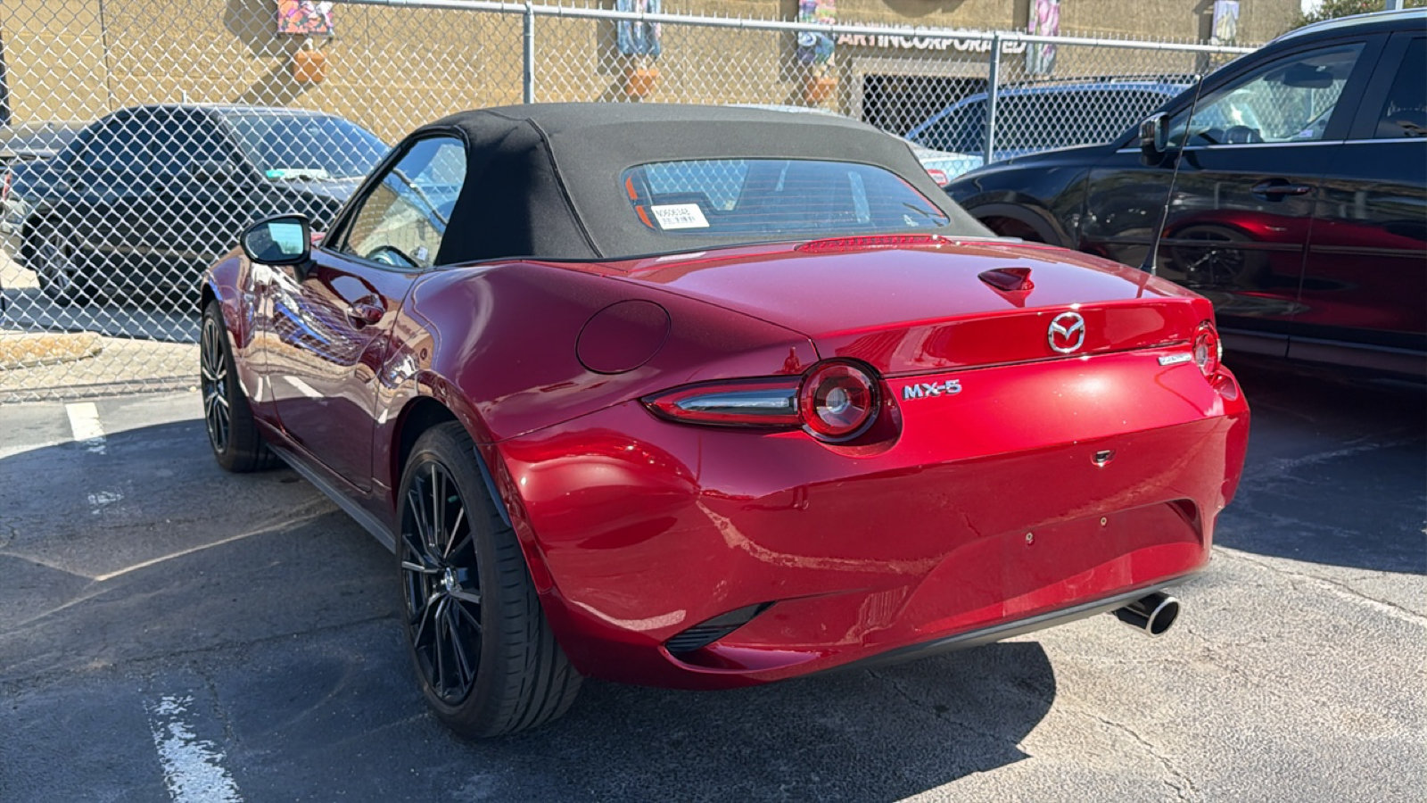 Used 2024 MAZDA MX-5 Miata Grand Touring RWD image 6