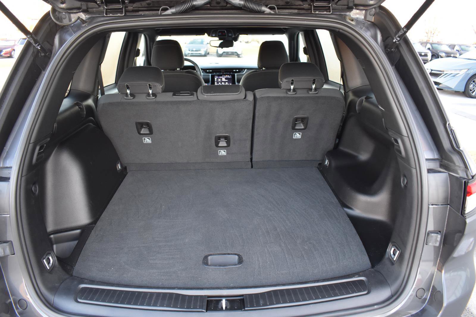 Used 2024 Jeep Grand Cherokee Laredo w/ Trailer Tow Package image 47