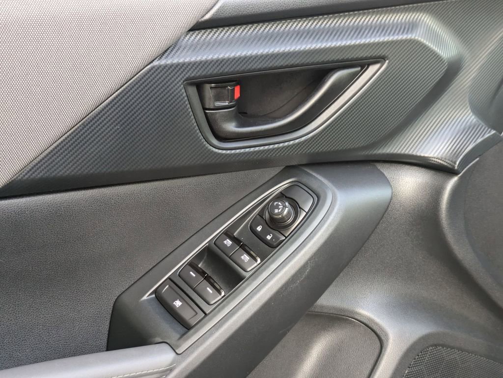 Used 2024 Subaru Crosstrek 2.0i Premium image 13