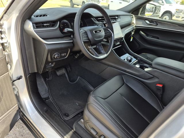 New 2025 Jeep Grand Cherokee L Limited image 16