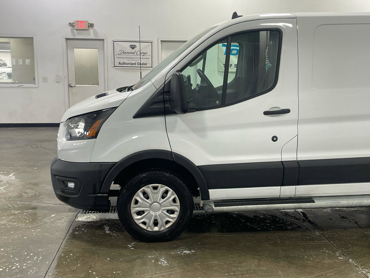 Used 2024 Ford Transit 250 XL w/ Exterior Upgrade Package image 11