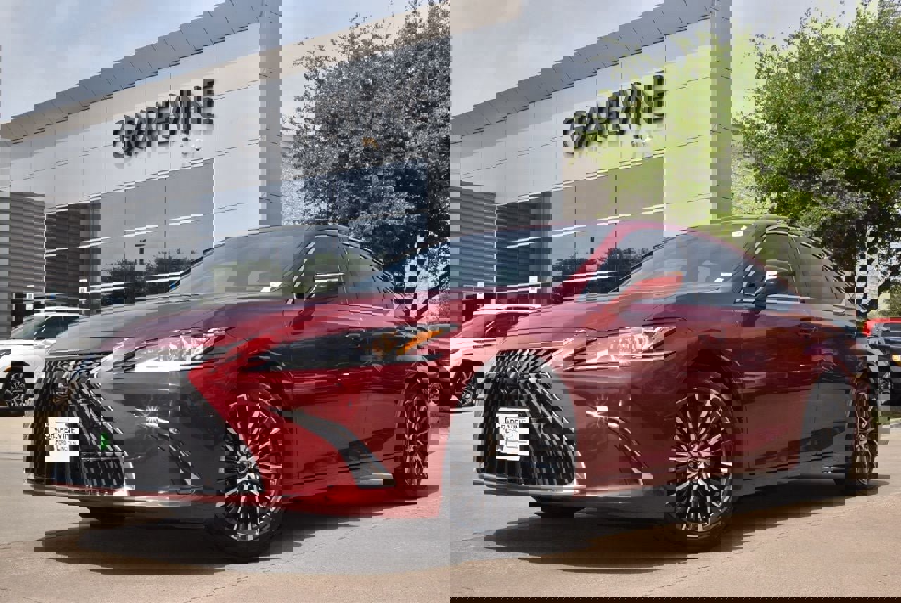 Used 2023 Lexus ES 350 w/ Premium Package FWD image 2