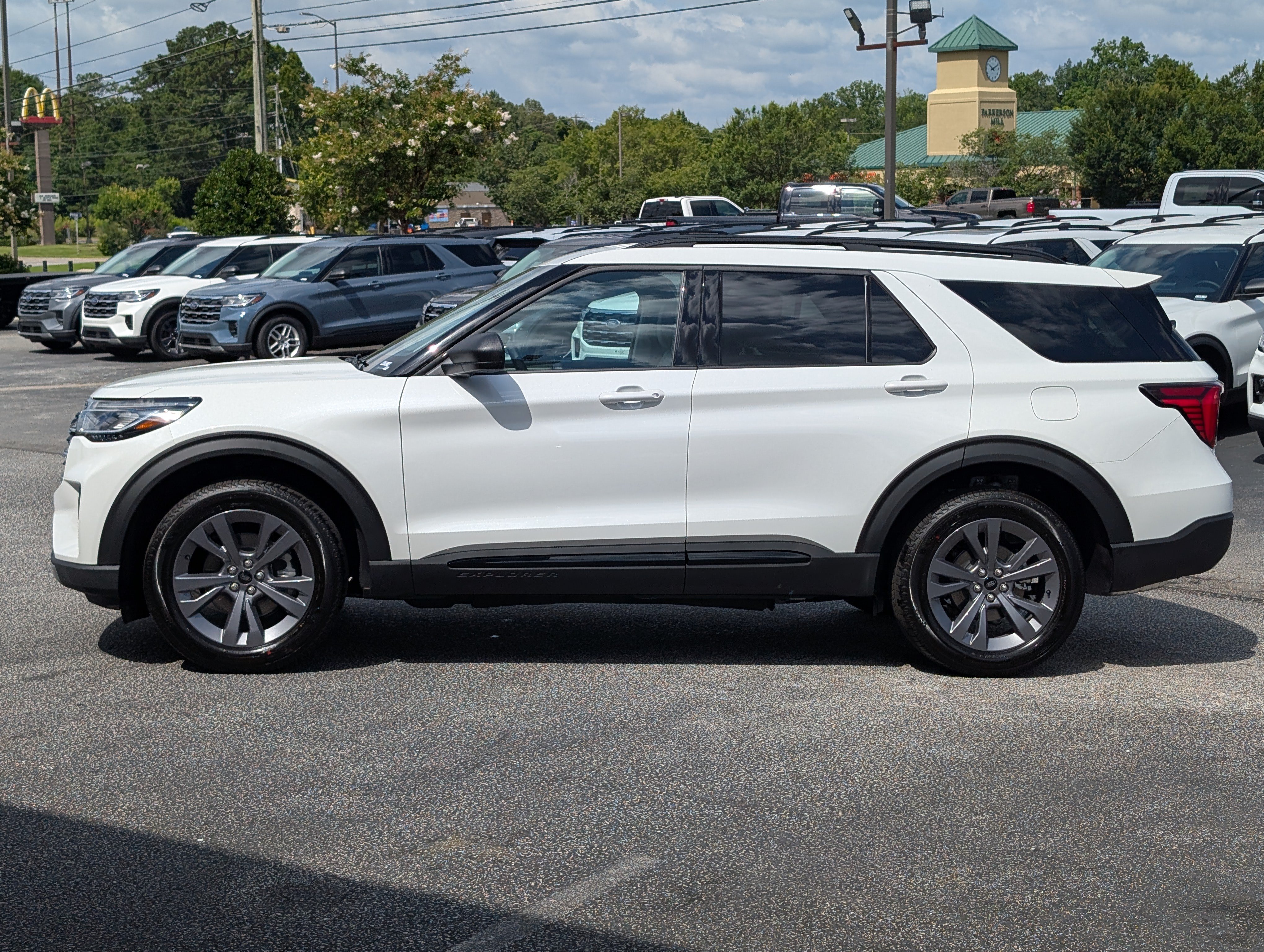 New 2026 Ford Explorer Active w/ Active Comfort Package AWD/4WD image 14