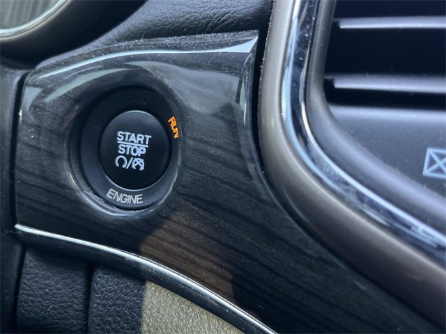 Used 2016 Jeep Grand Cherokee Overland image 32