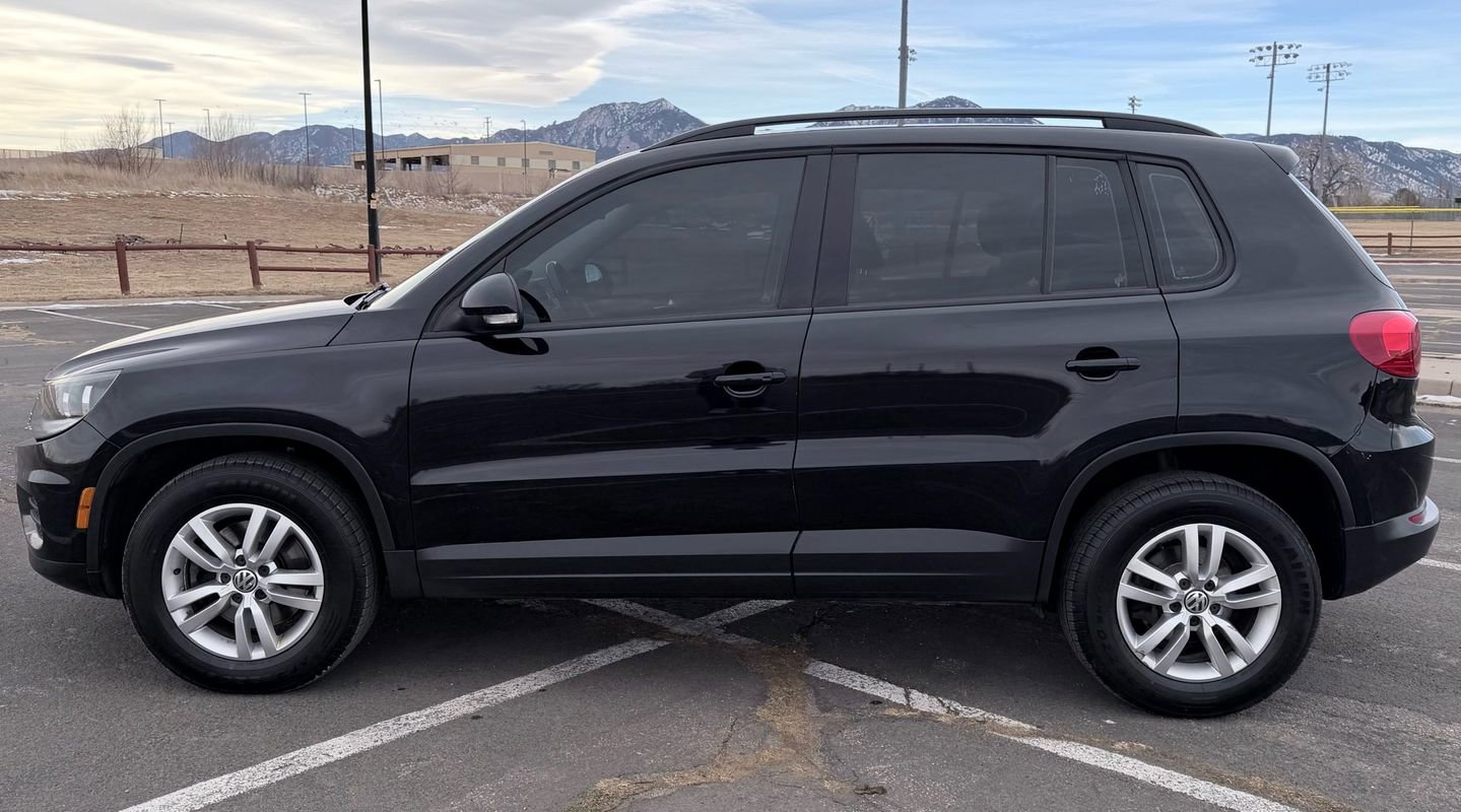Used 2016 Volkswagen Tiguan S image 8