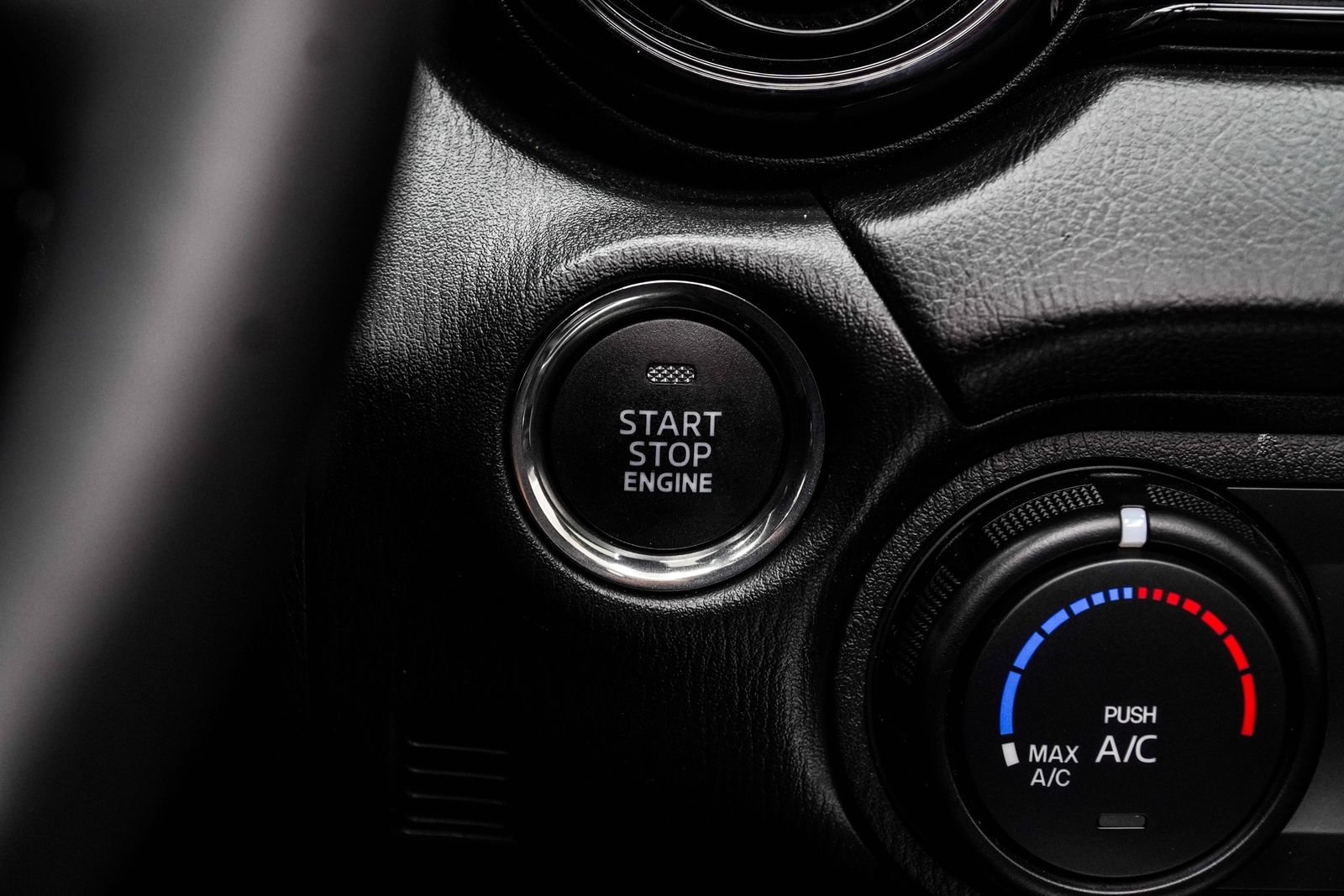Used 2025 MAZDA MX-5 Miata Club RWD image 24