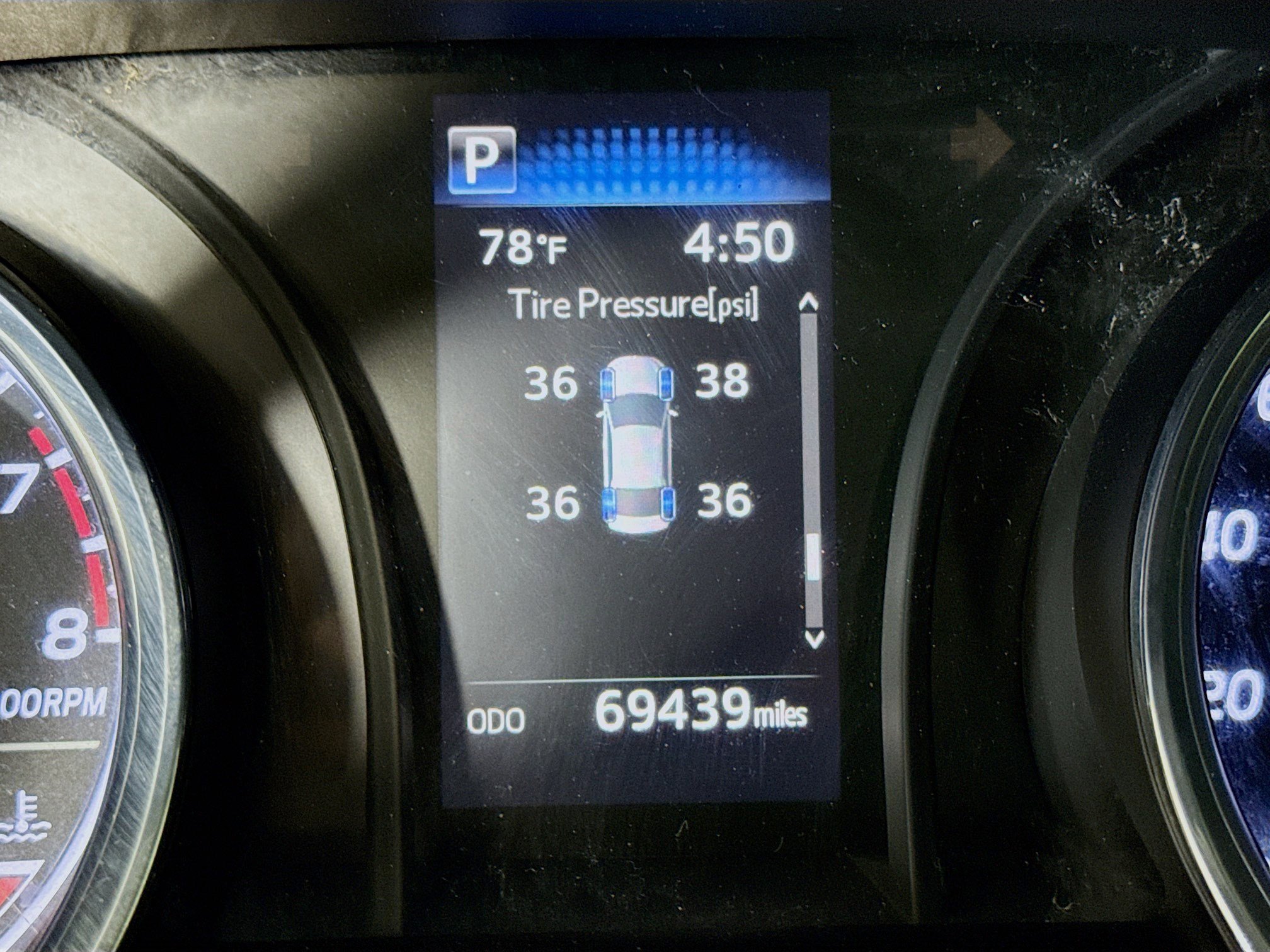 Used 2020 Toyota Camry SE FWD image 16
