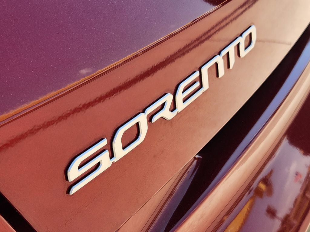 Certified 2023 Kia Sorento EX w/ Panoramic Sunroof Package image 11