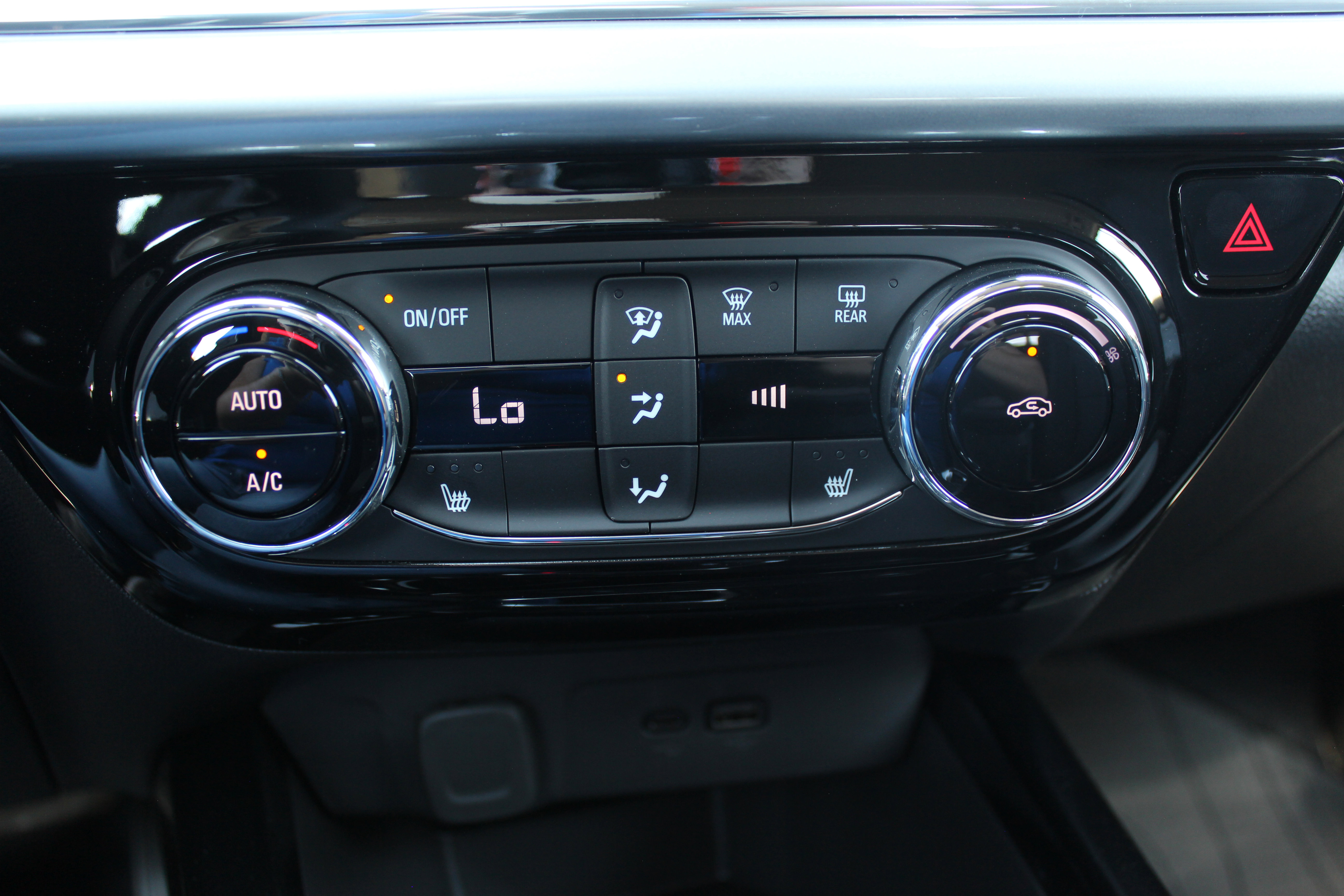 New 2025 Chevrolet Trax LT w/ Driver Confidence Package image 32