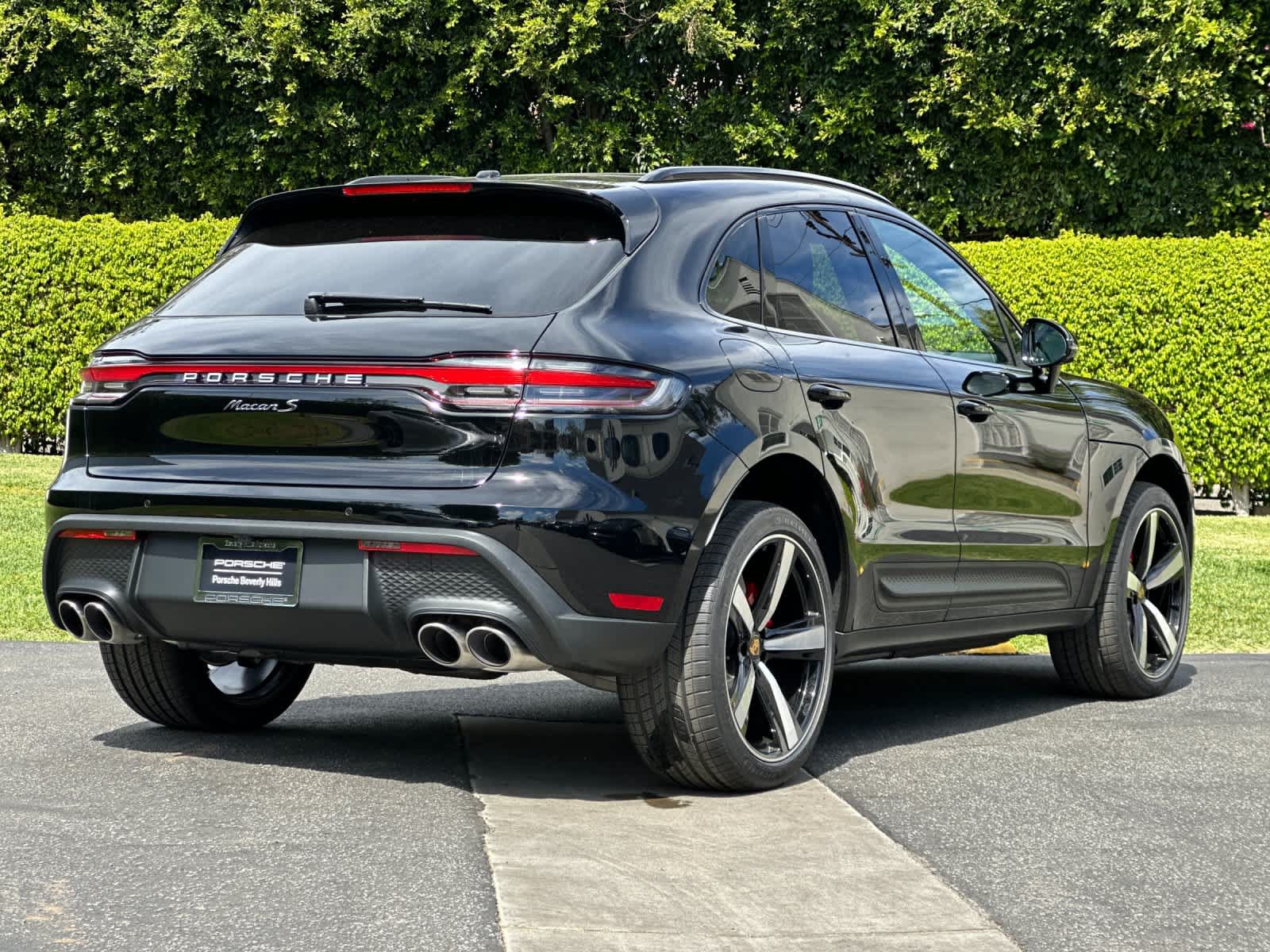 New 2026 Porsche Macan S AWD/4WD image 8