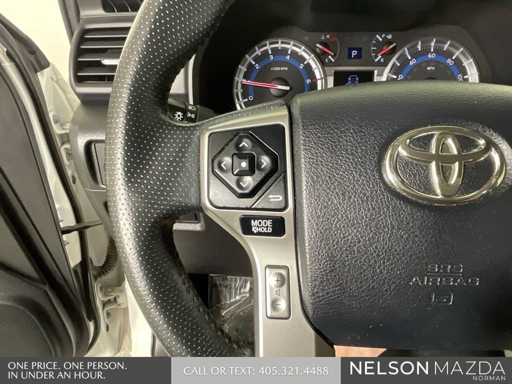 Used 2016 Toyota 4Runner SR5 AWD/4WD image 44