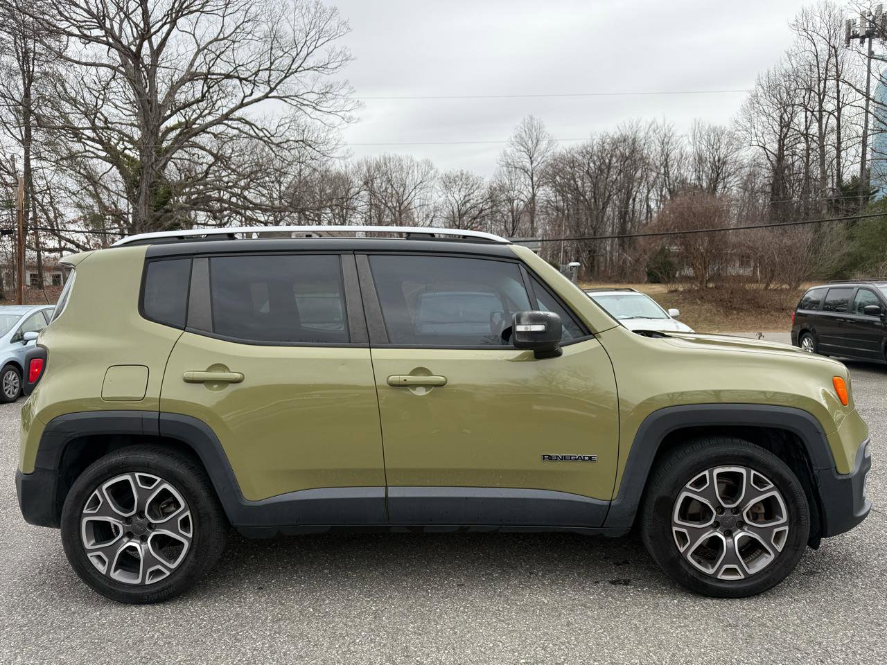 Used 2015 Jeep Renegade Limited FWD image 8