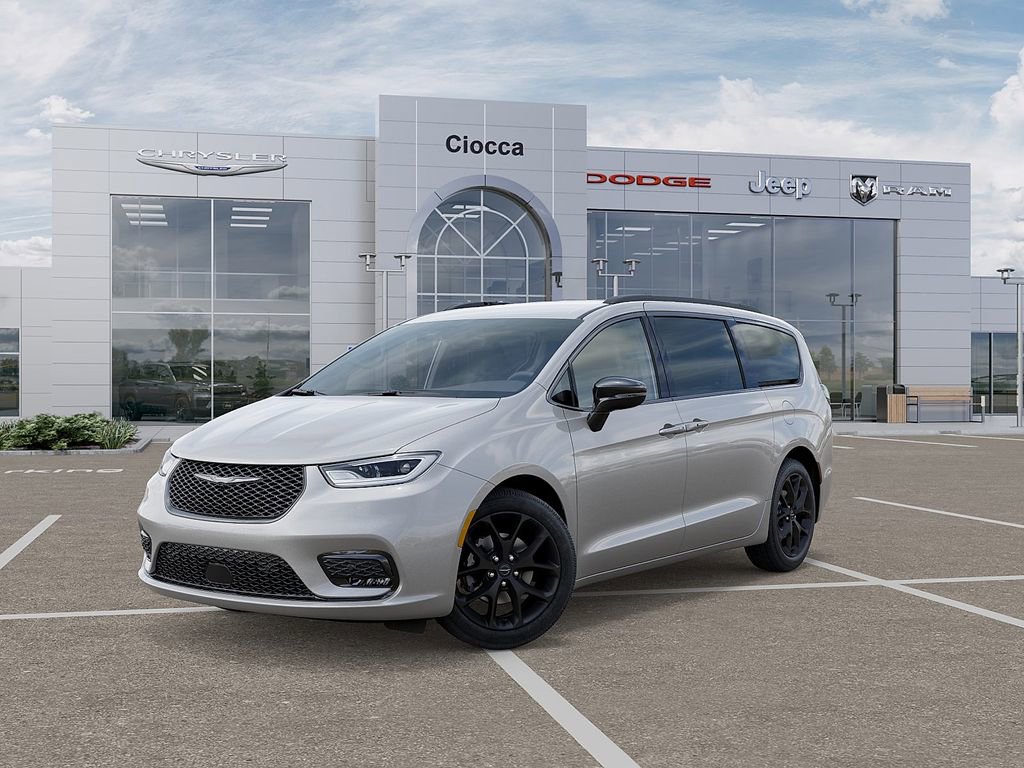New 2026 Chrysler Pacifica Select image 2