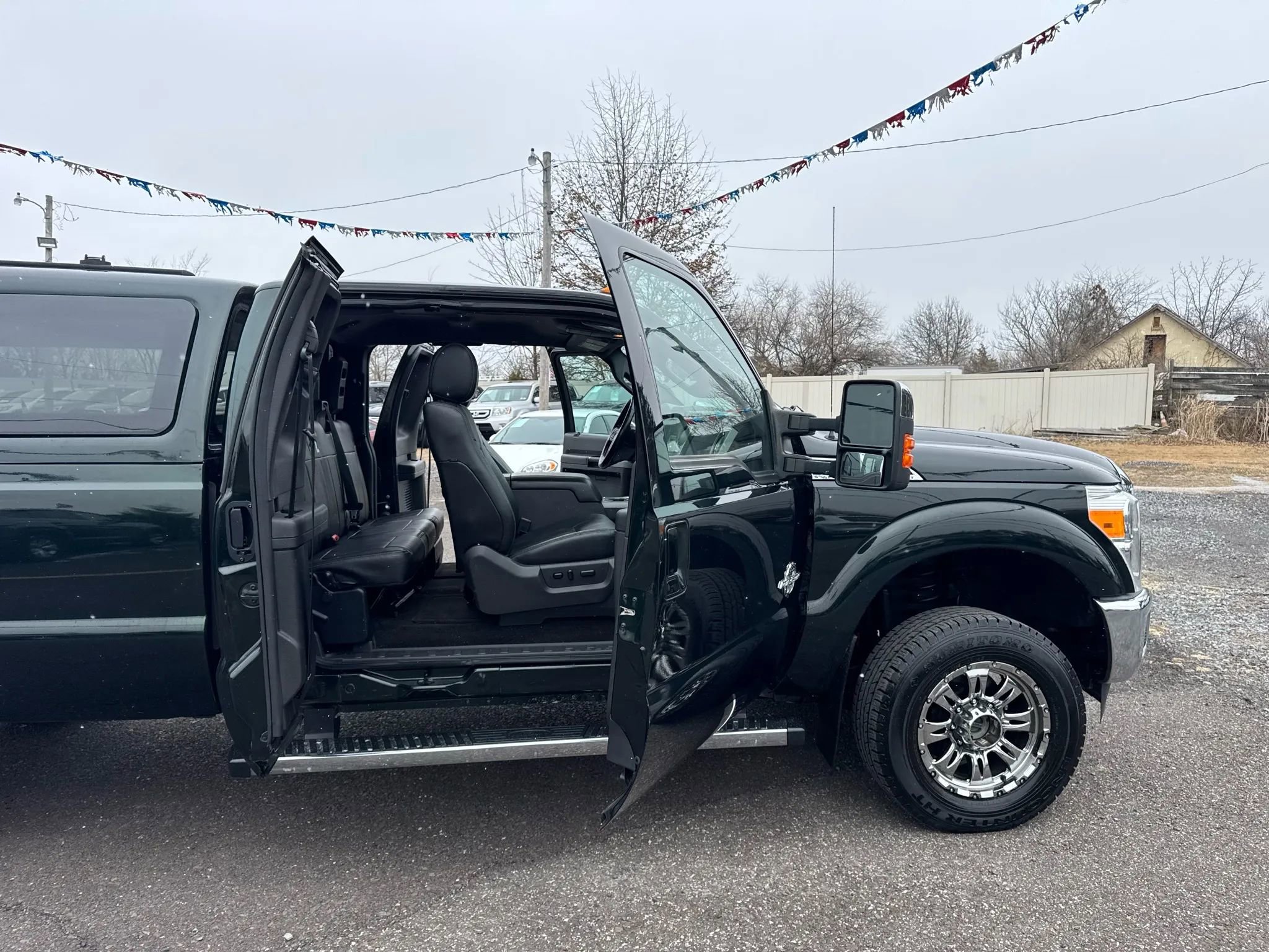 Used 2015 Ford F350 Lariat w/ Chrome Package image 18