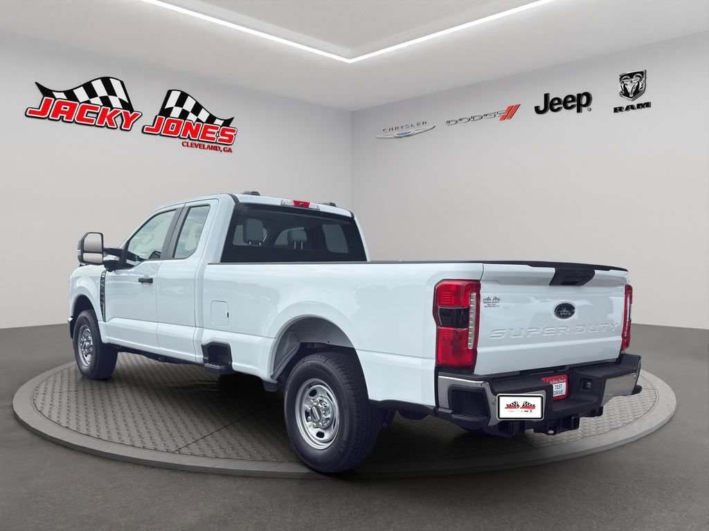 Used 2025 Ford F250 XL w/ 360-Degree Camera Package RWD image 7