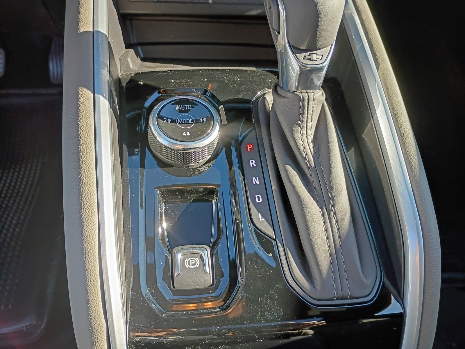 New 2026 Chevrolet Colorado ZR2 w/ Technology Package image 26