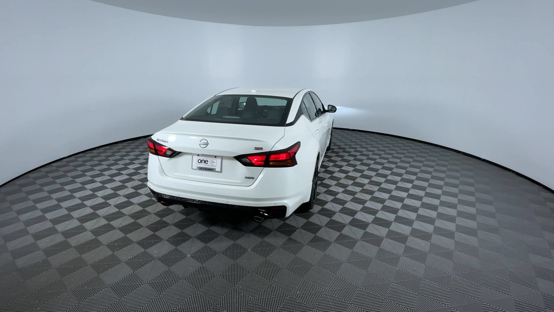 Certified 2025 Nissan Altima 2.5 SR AWD/4WD image 8