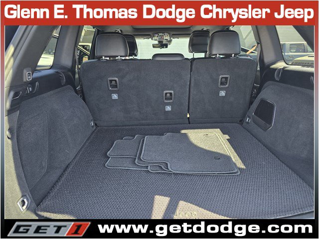 Certified 2023 Jeep Grand Cherokee Summit w/ Advanced Protech Group IV AWD/4WD image 28