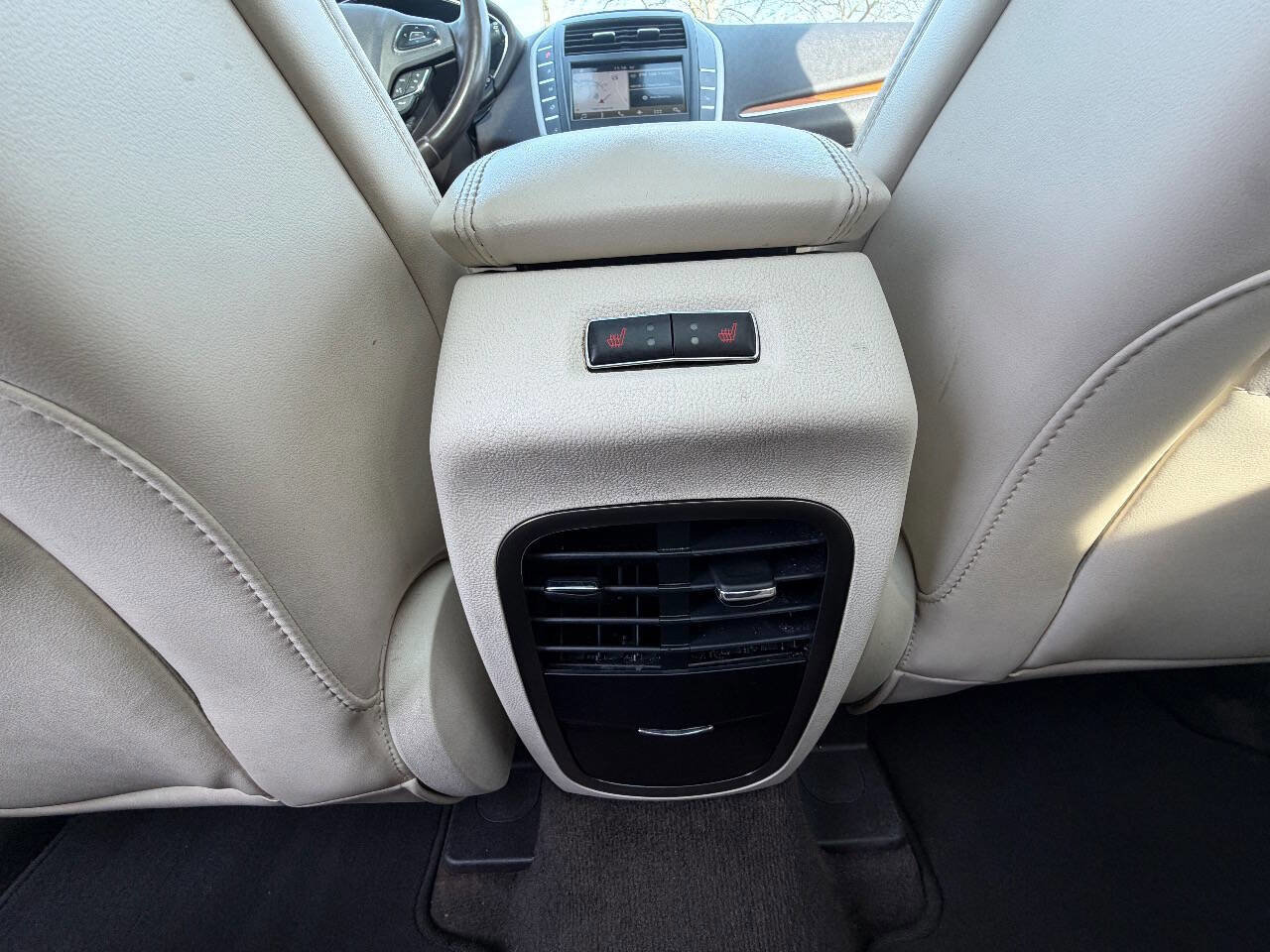 Used 2016 Lincoln MKC Reserve image 28