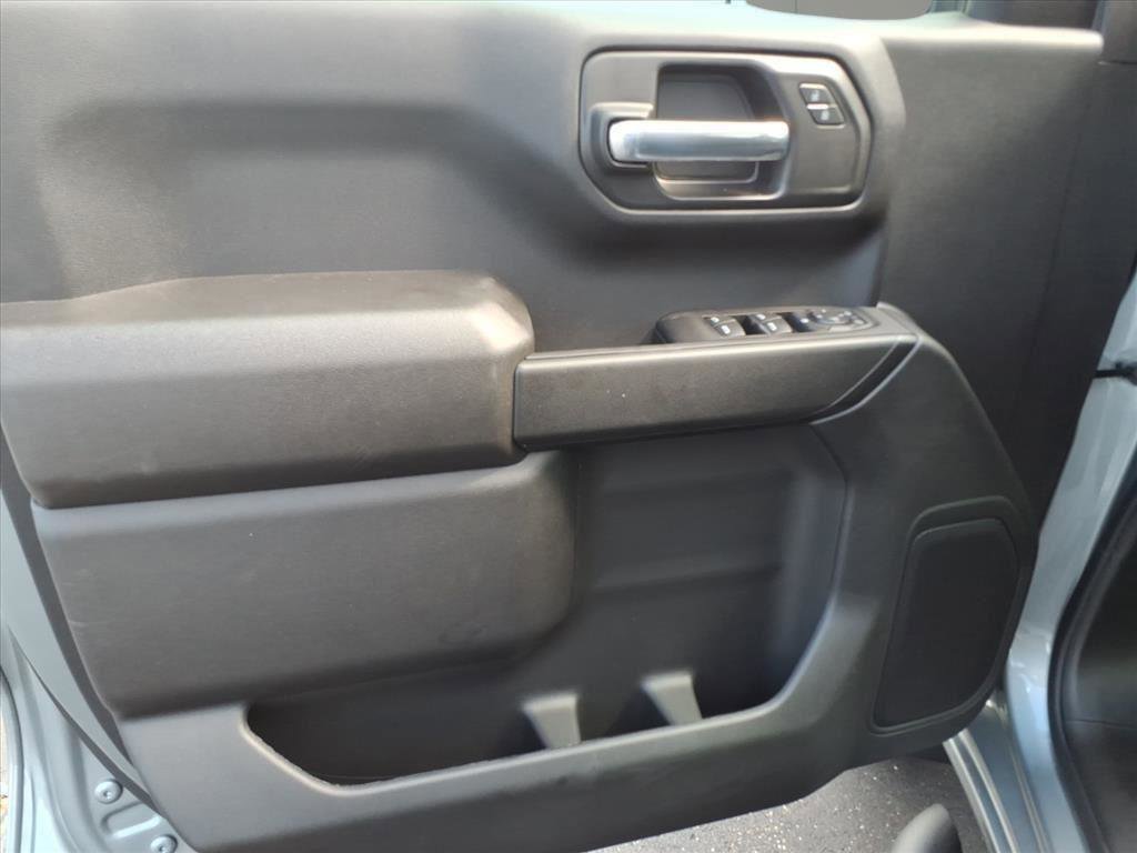 New 2026 Chevrolet Silverado 1500 Custom w/ LPO, Dark Essentials Package image 14