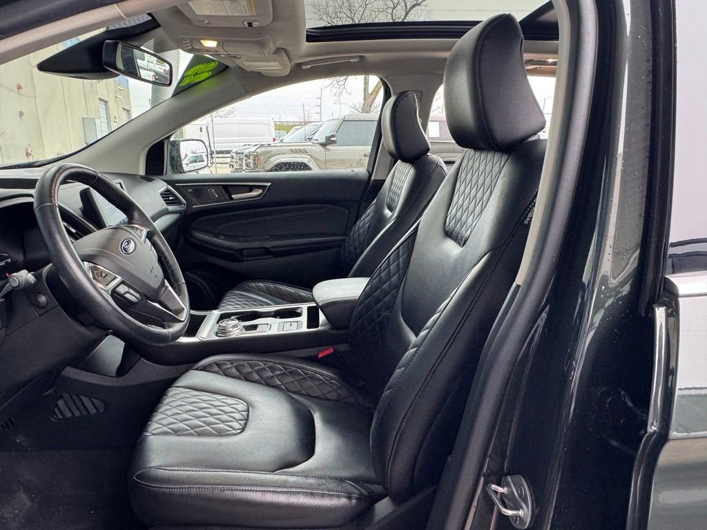 Used 2023 Ford Edge Titanium AWD/4WD image 19