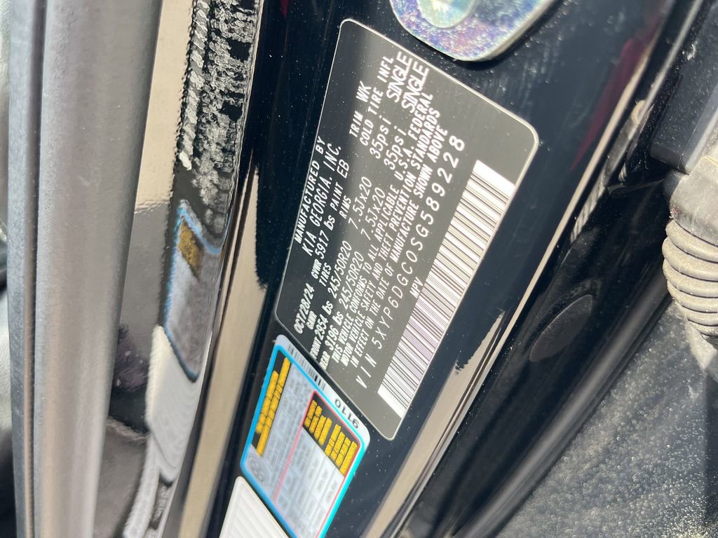 Used 2025 Kia Telluride S image 37