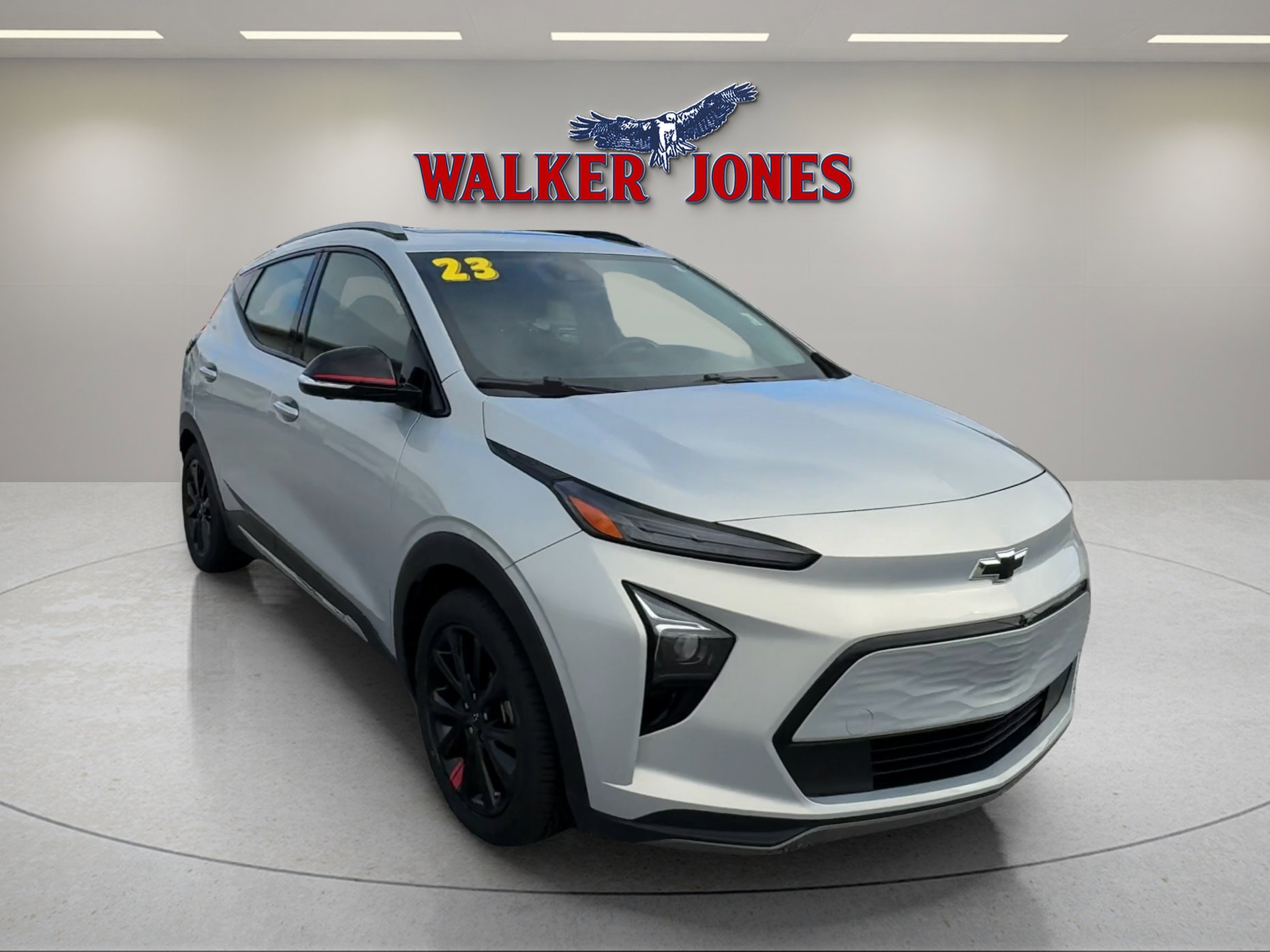 Used 2023 Chevrolet Bolt EUV Premier w/ Sun & Sound Package image 1