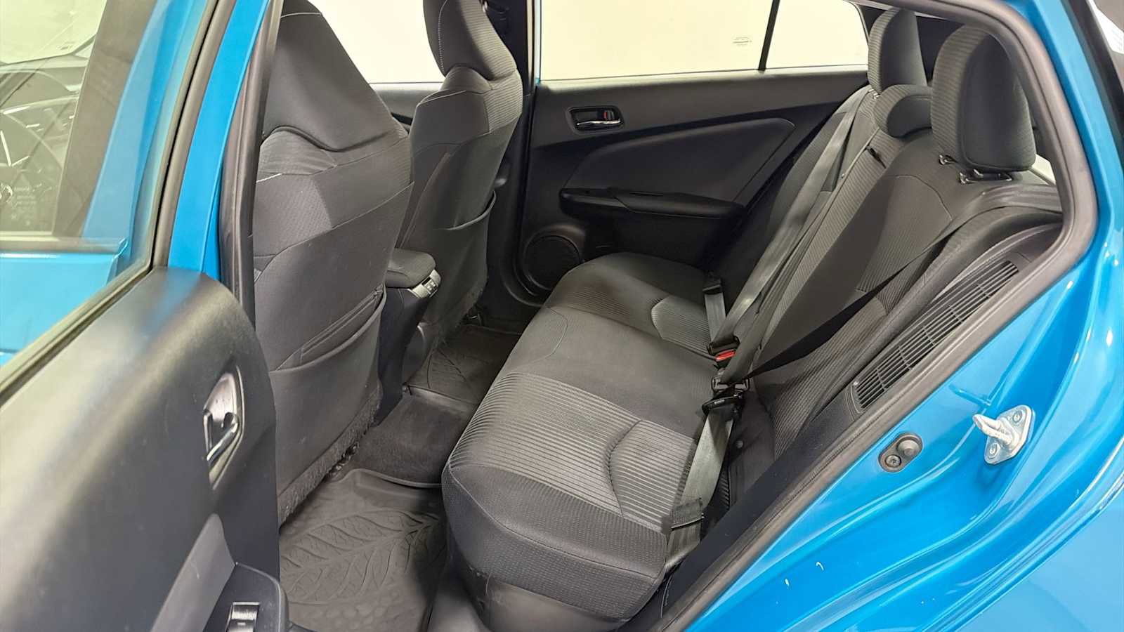 Certified 2021 Toyota Prius Prime LE FWD image 23