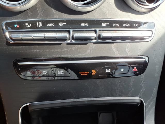 Used 2022 Mercedes-Benz GLC 300 image 23