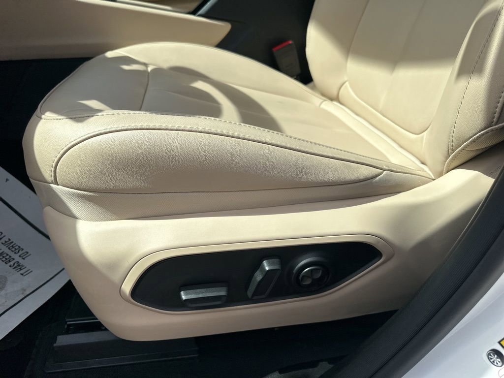 Used 2024 Jeep Grand Cherokee Limited image 9