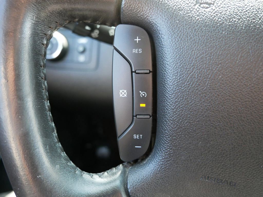 Used 2010 Chevrolet Impala LT w/ Luxury Edition Package FWD image 31