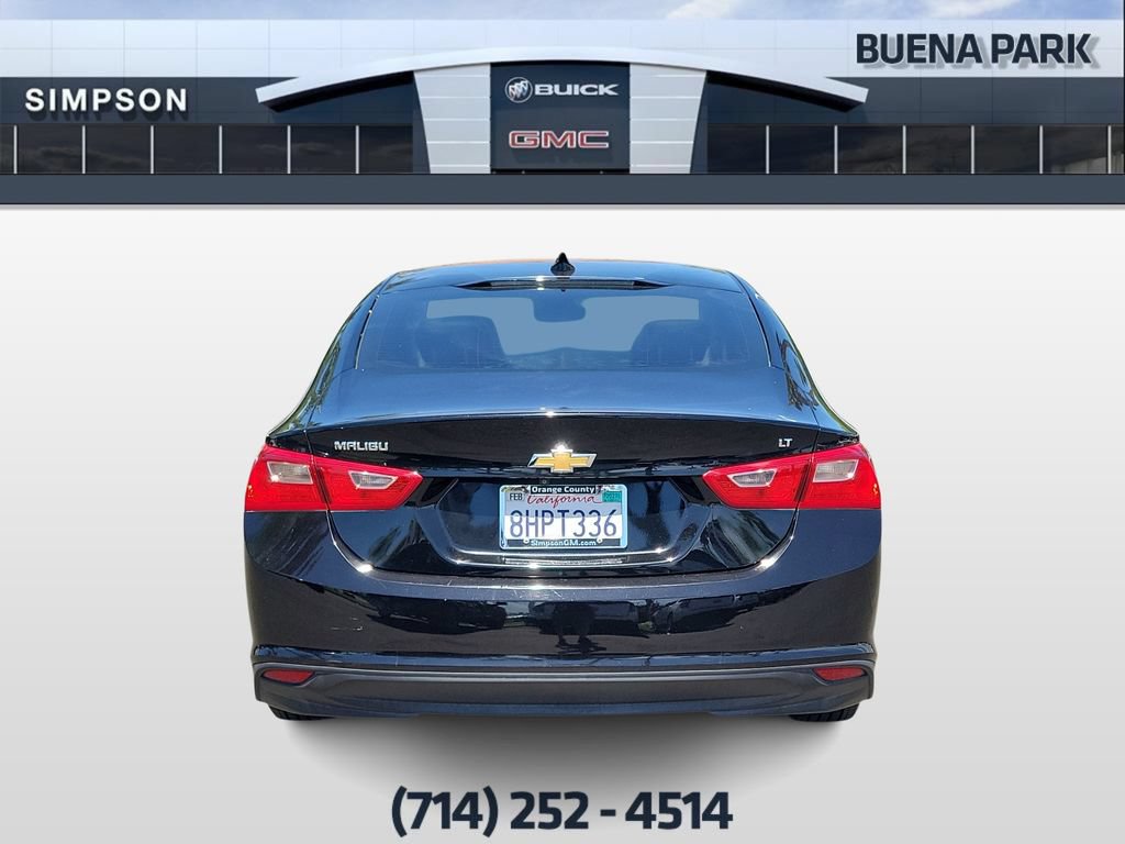 Used 2018 Chevrolet Malibu LT w/ Leather Package FWD image 7