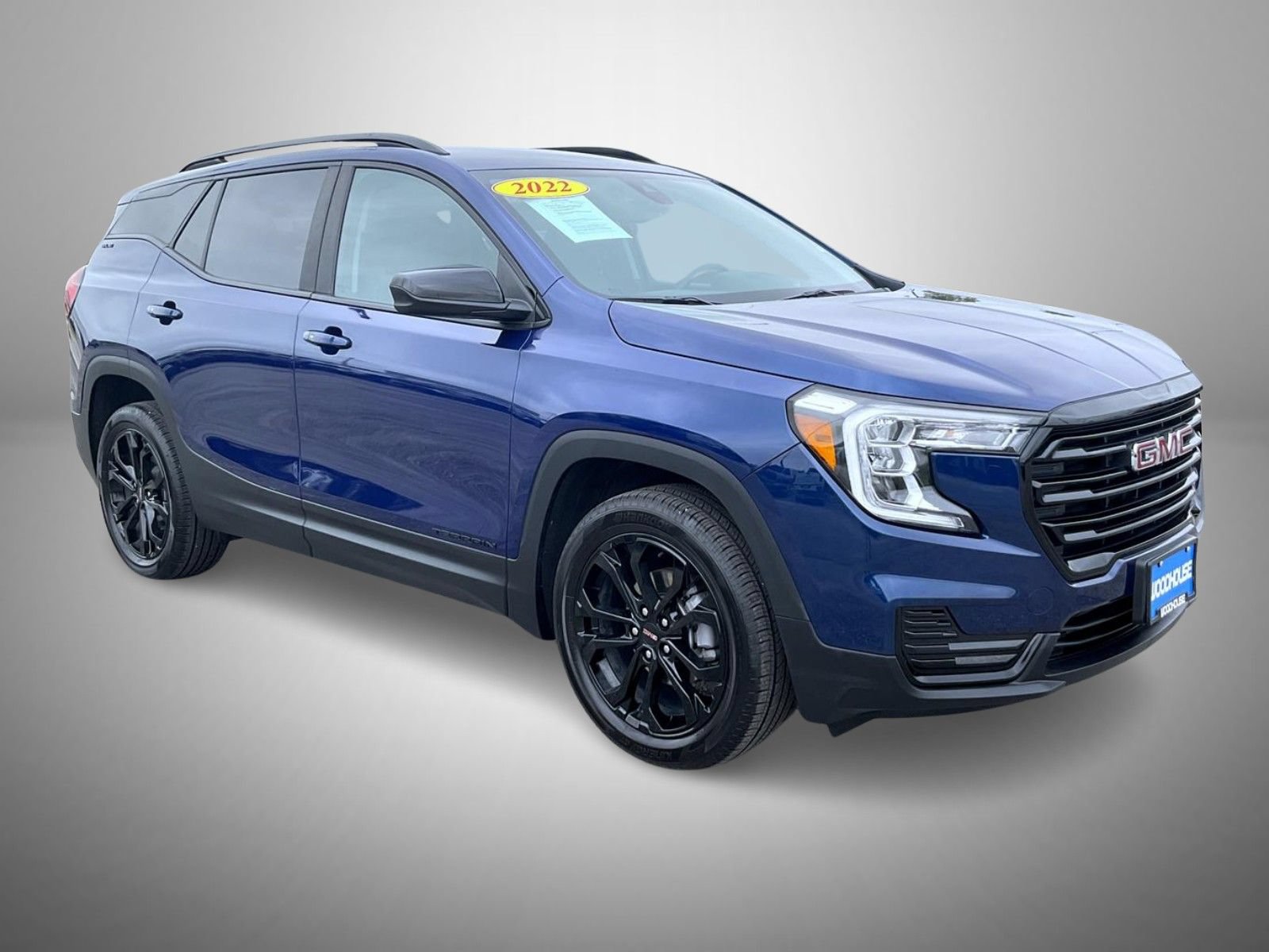 Used 2022 GMC Terrain SLE w/ Driver Convenience Package AWD/4WD image 3