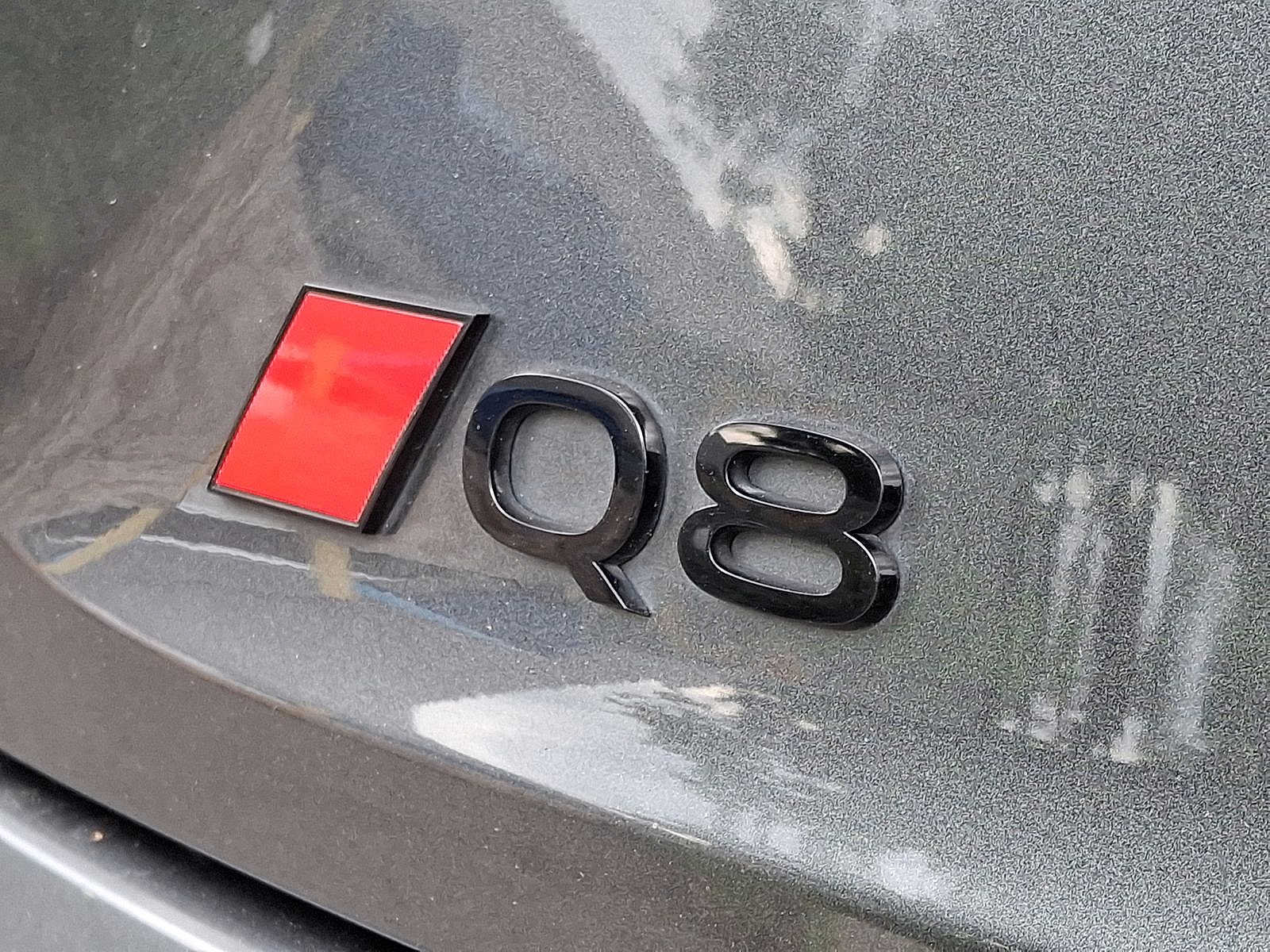 Used 2024 Audi Q8 e-tron Prestige AWD/4WD image 30