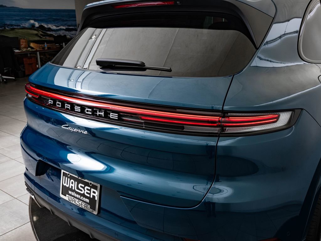 New 2026 Porsche Cayenne image 12