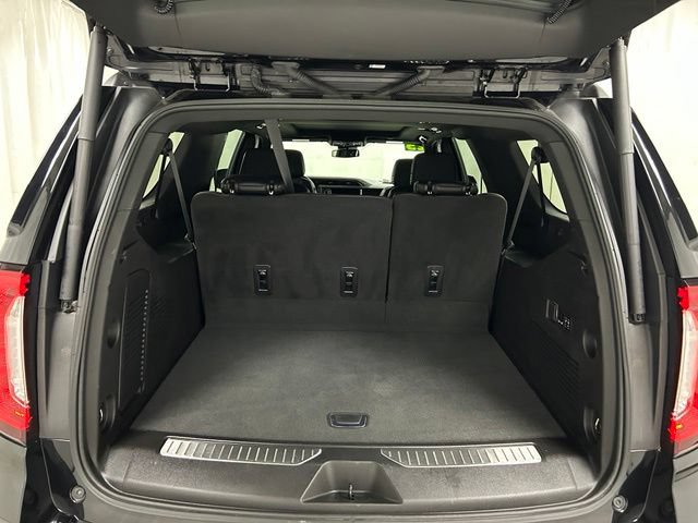Certified 2023 GMC Yukon XL Denali w/ Max Trailering Package AWD/4WD image 9