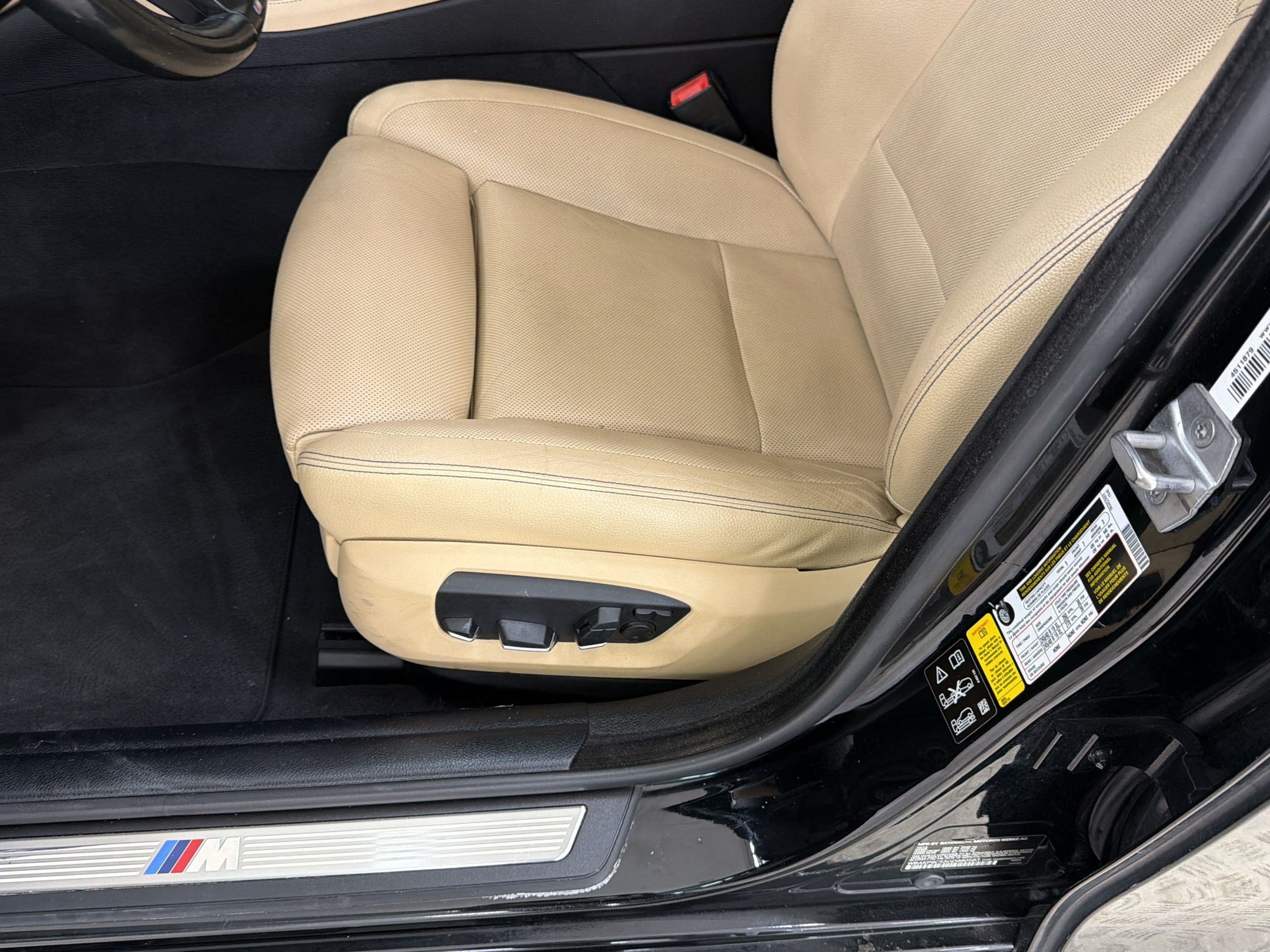 Used 2016 BMW 550i xDrive Sedan AWD/4WD image 16
