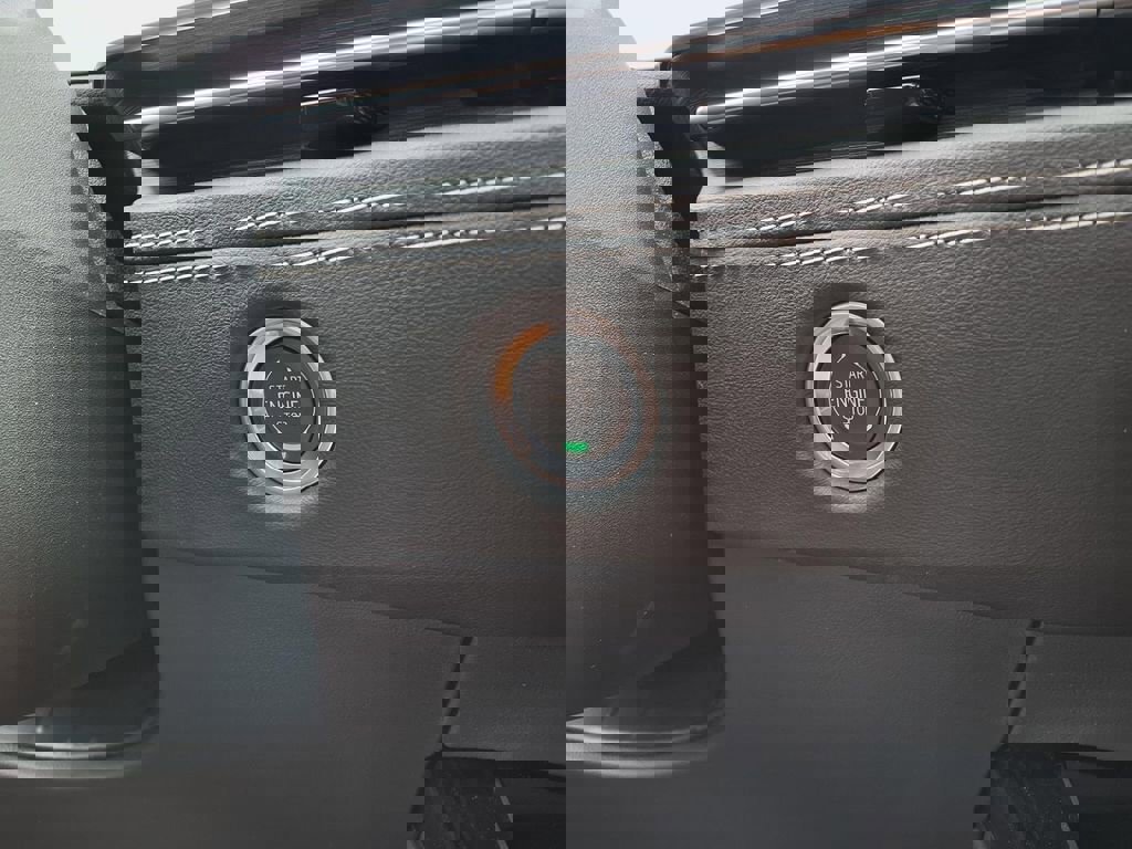 New 2026 Cadillac Escalade Luxury w/ LPO, Radiant Package image 27