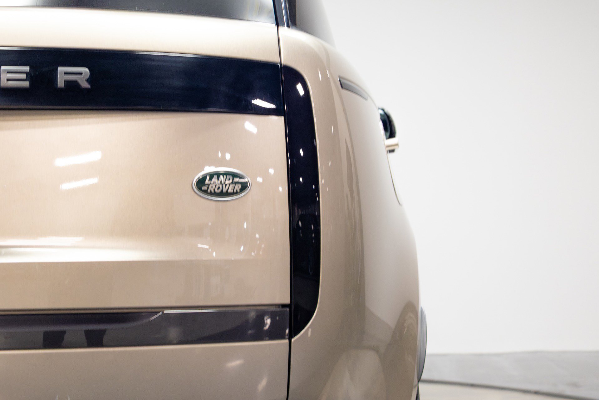 Used 2023 Land Rover Range Rover Long Wheelbase Autobiography AWD/4WD image 64