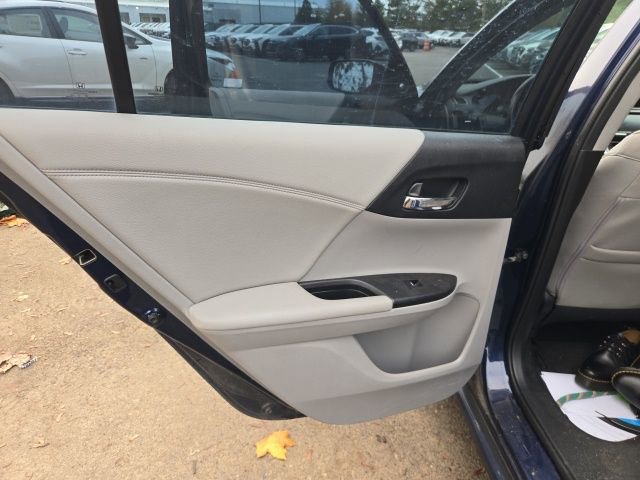 Used 2015 Honda Accord EX-L image 27