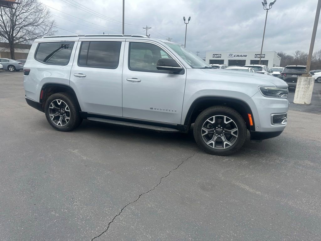 Used 2023 Jeep Wagoneer Series III w/ Preferred Equipment Group image 3