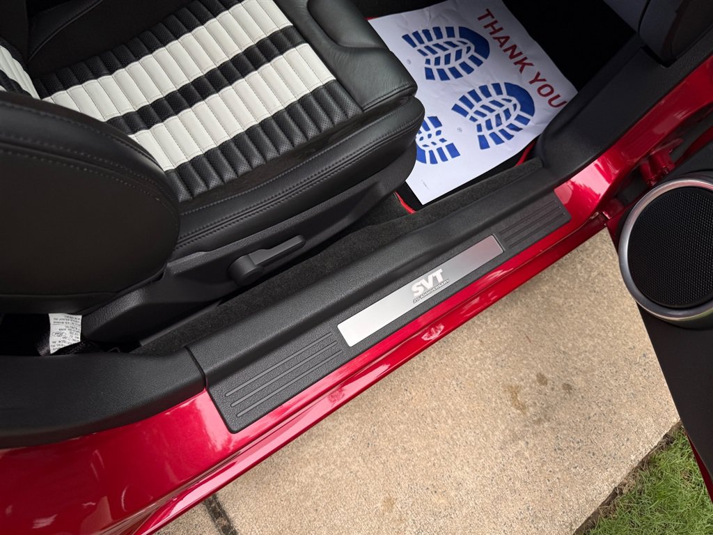 Used 2013 Ford Mustang Shelby GT500 RWD image 53