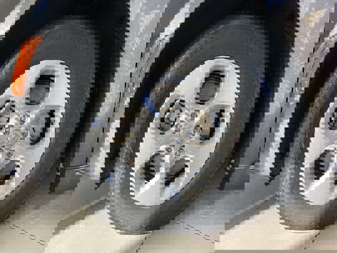 Used 2017 Chrysler Pacifica Premium image 10