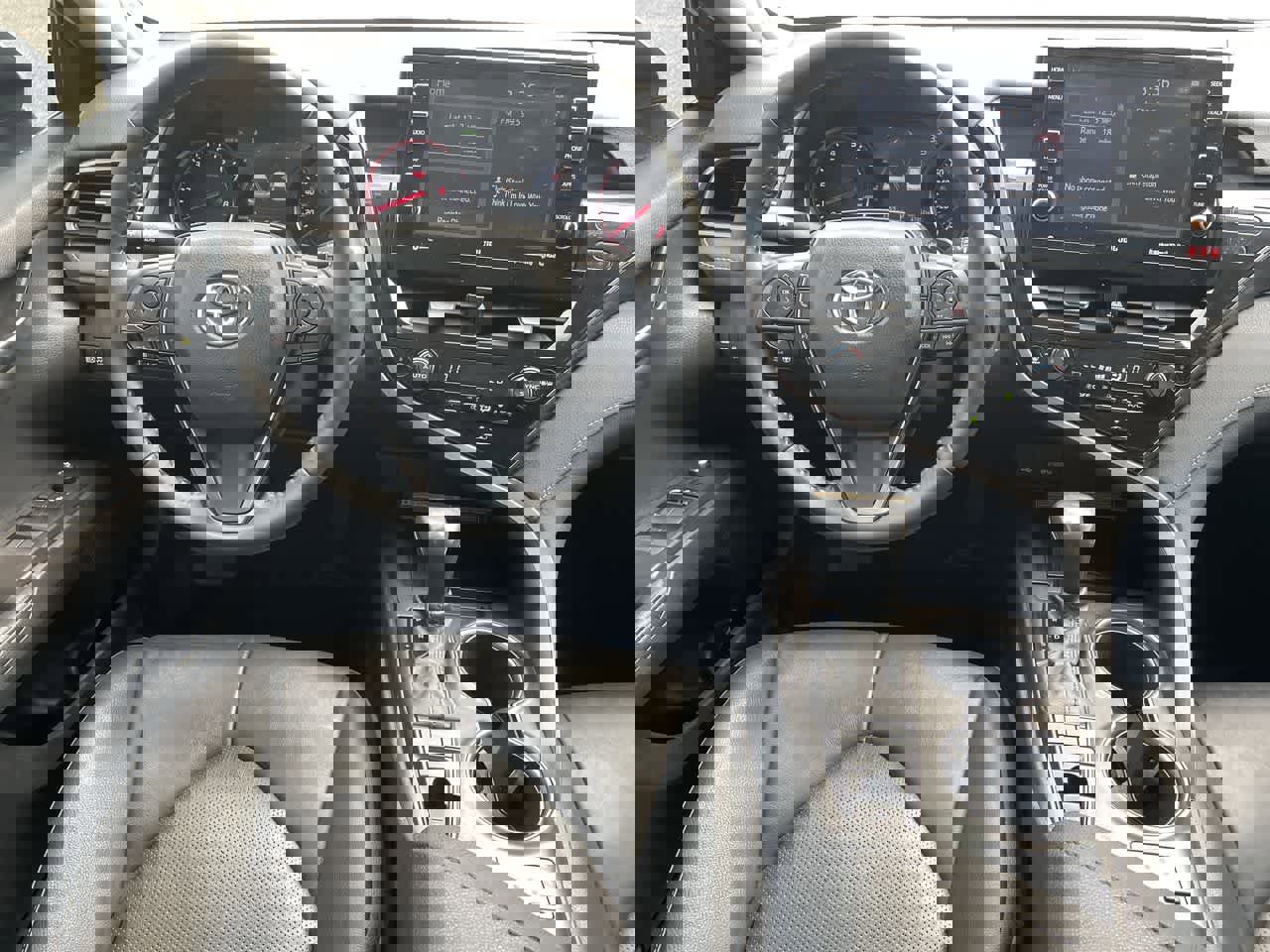 Used 2021 Toyota Camry XSE image 11