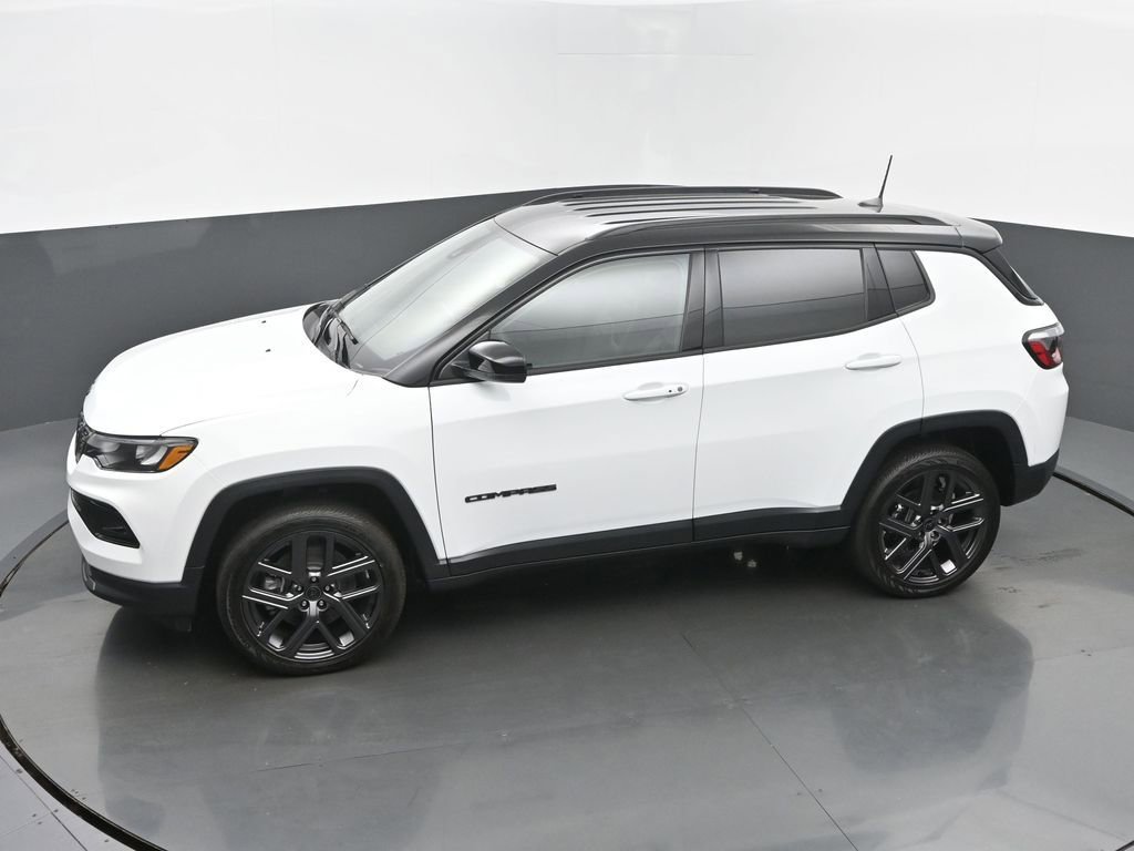 New 2026 Jeep Compass Limited image 40