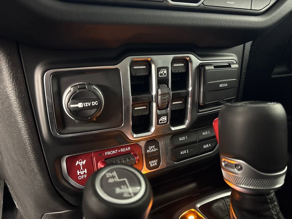 Used 2025 Jeep Gladiator Rubicon w/ Convenience Group image 15