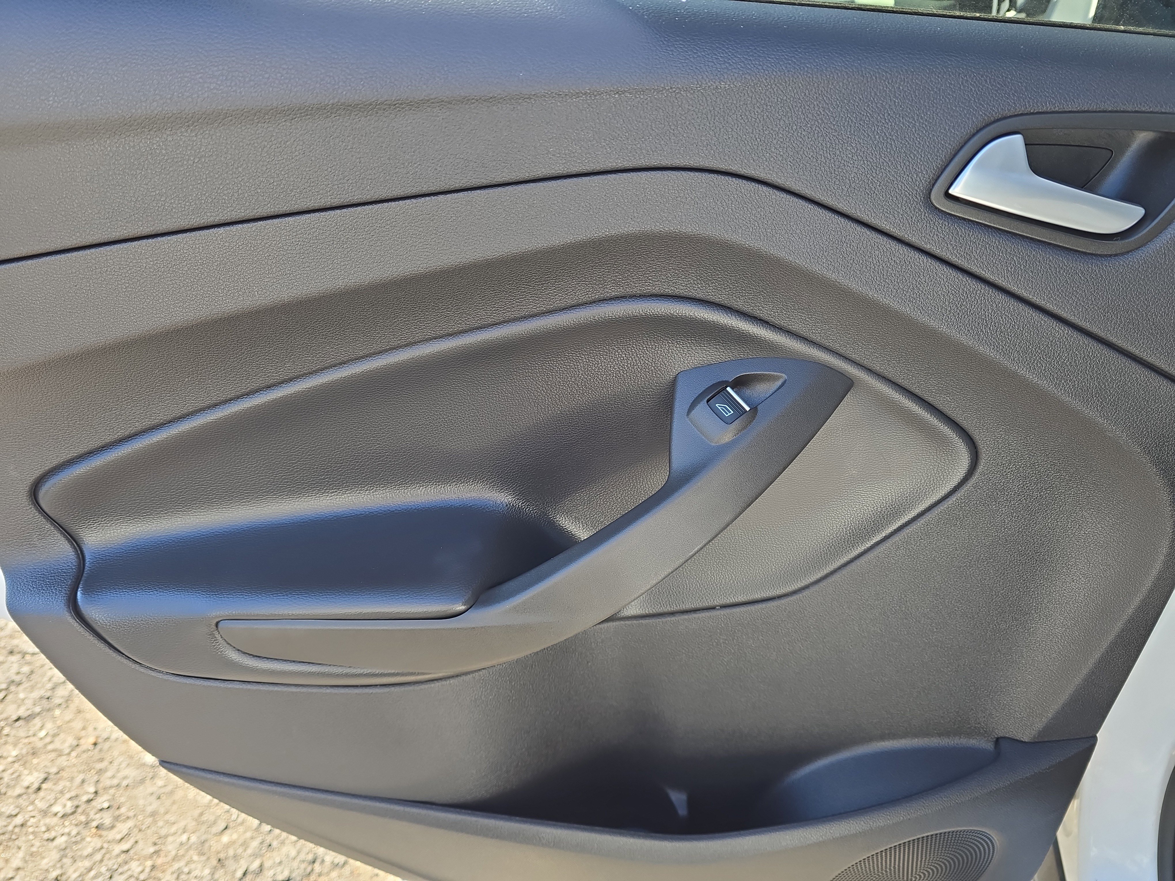 Used 2019 Ford Escape SE image 26