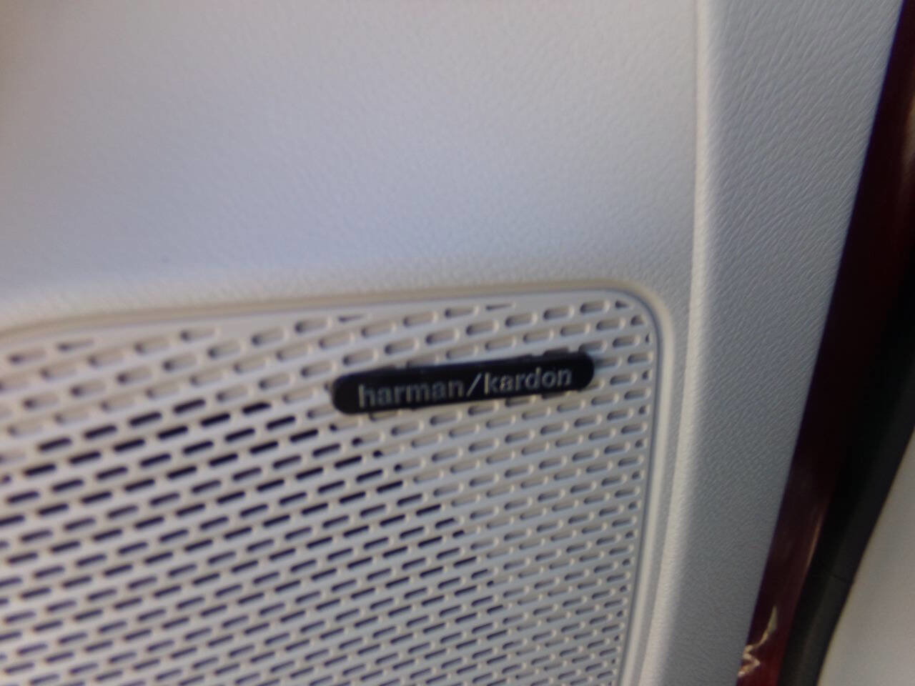 Used 2017 Chrysler Pacifica Limited image 26