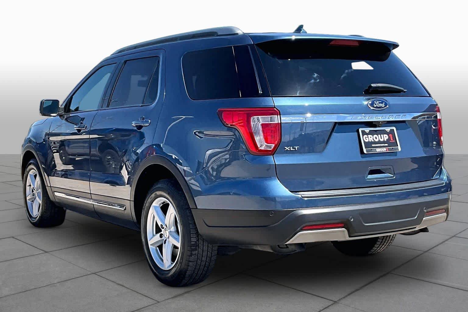 Used 2019 Ford Explorer XLT w/ Equipment Group 201A FWD image 11
