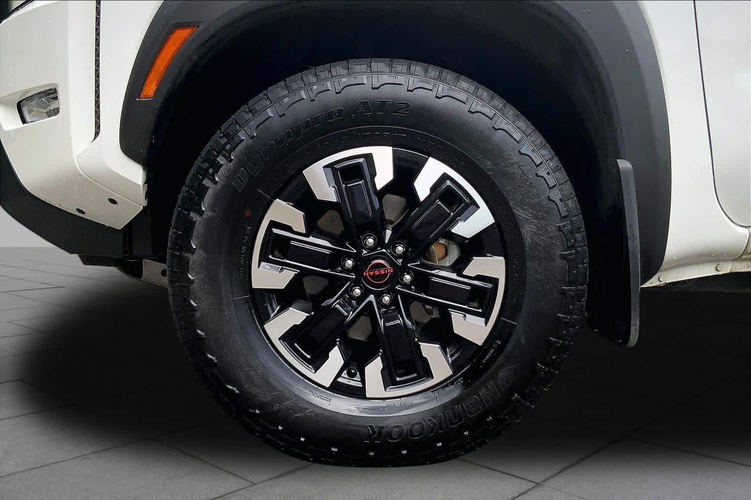 Used 2024 Nissan Frontier PRO-4X w/ Pro Convenience Package AWD/4WD image 11